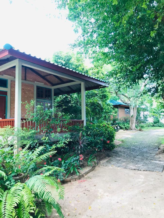 Hanalei Gardens Mae Nam Luaran gambar